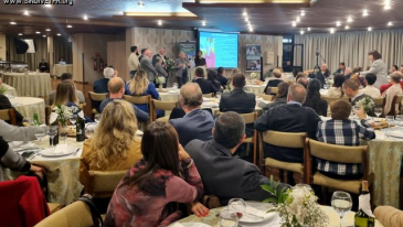 Comemora&ccedil;&atilde;o ao Dia do M&eacute;dico Veterin&aacute;rio em Castro 2024 | Not&iacute;cias