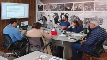 SINDIVET-PR e CRMV-PR fortalecem parceria em reuni&atilde;o institucional